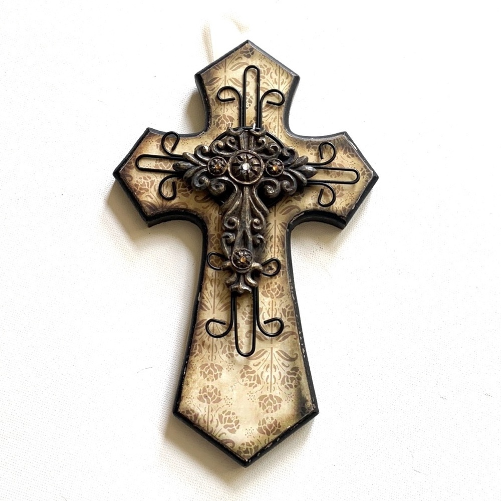 Open‎ road brands decorative cross